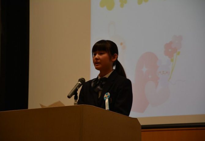 第29回「看護の日」記念行事で本校生が発表