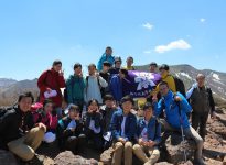 ２学年２日目：赤面山登頂　２－１集合写真