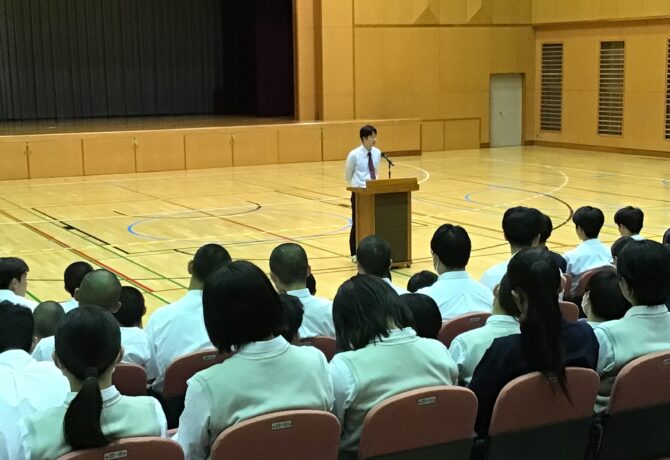 先輩招待説明会
