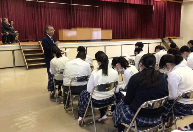 【中学】全校朝礼