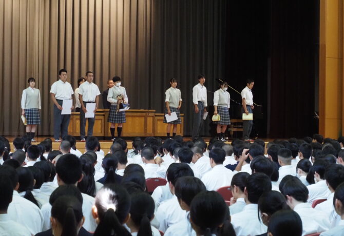 全校朝礼・生徒会総会