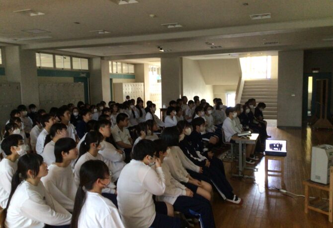 【中学校】３年生を送る会